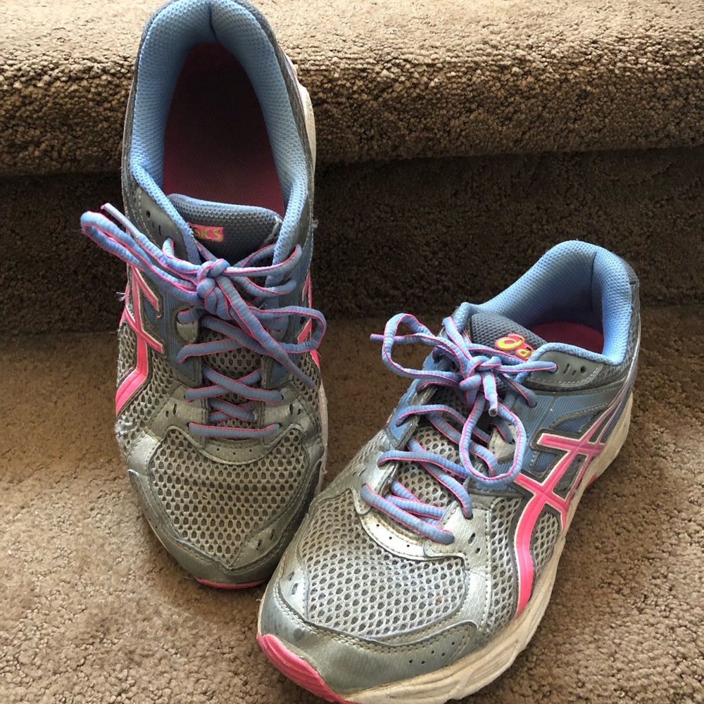 Asics woman’s sz9